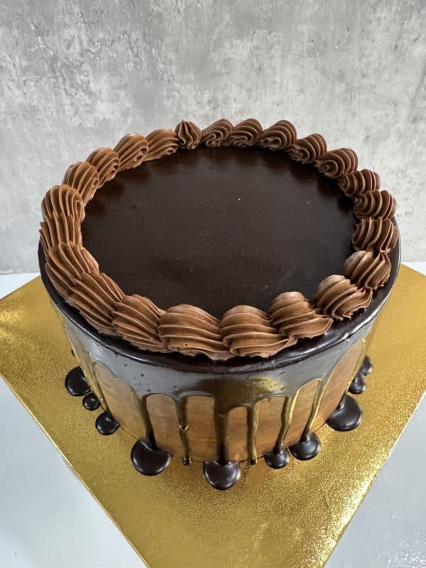7 inch Wholecake - KETO Chocolate Moist Cake with Keto Chocolate Ganache